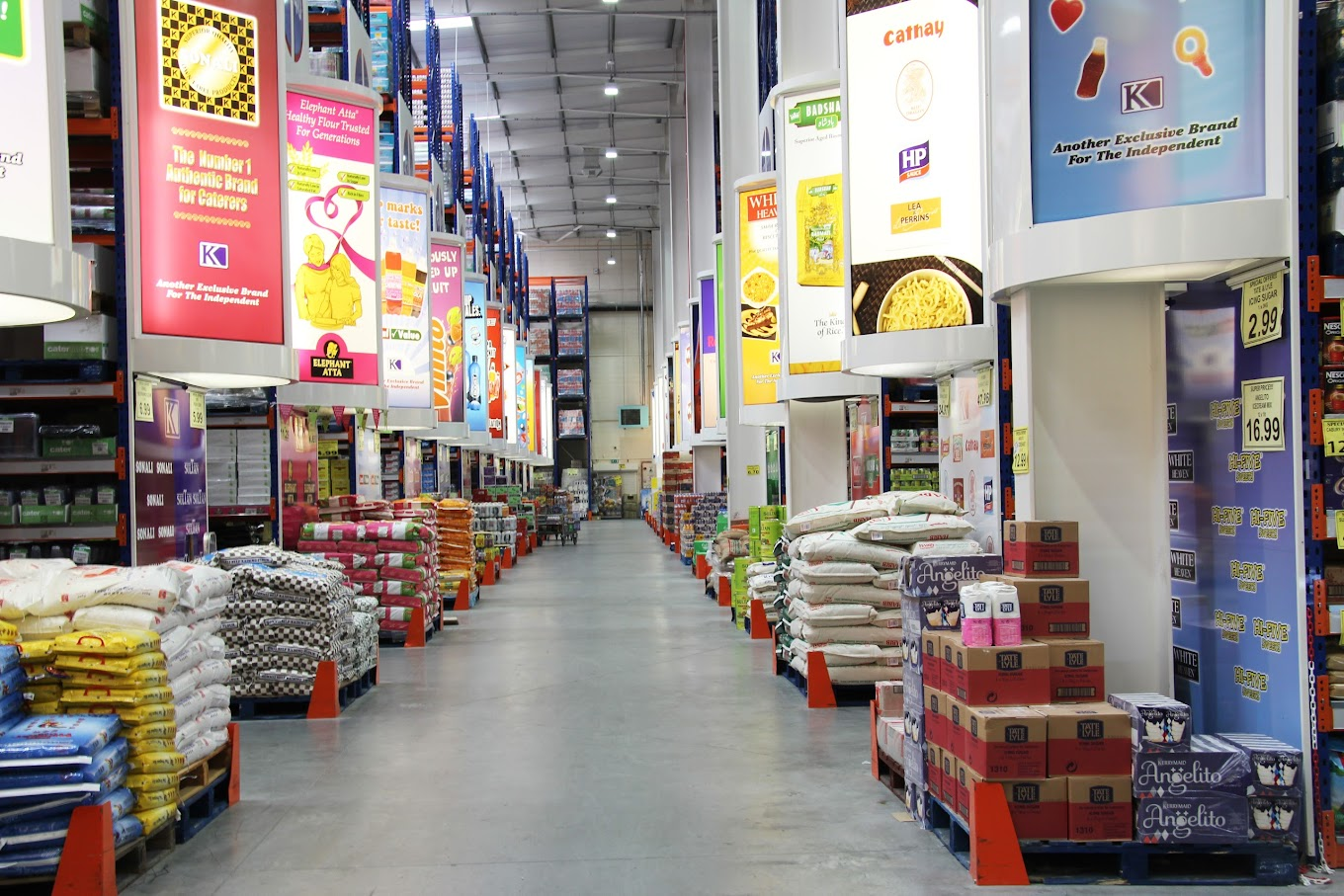 About Us – Cash and Carry
